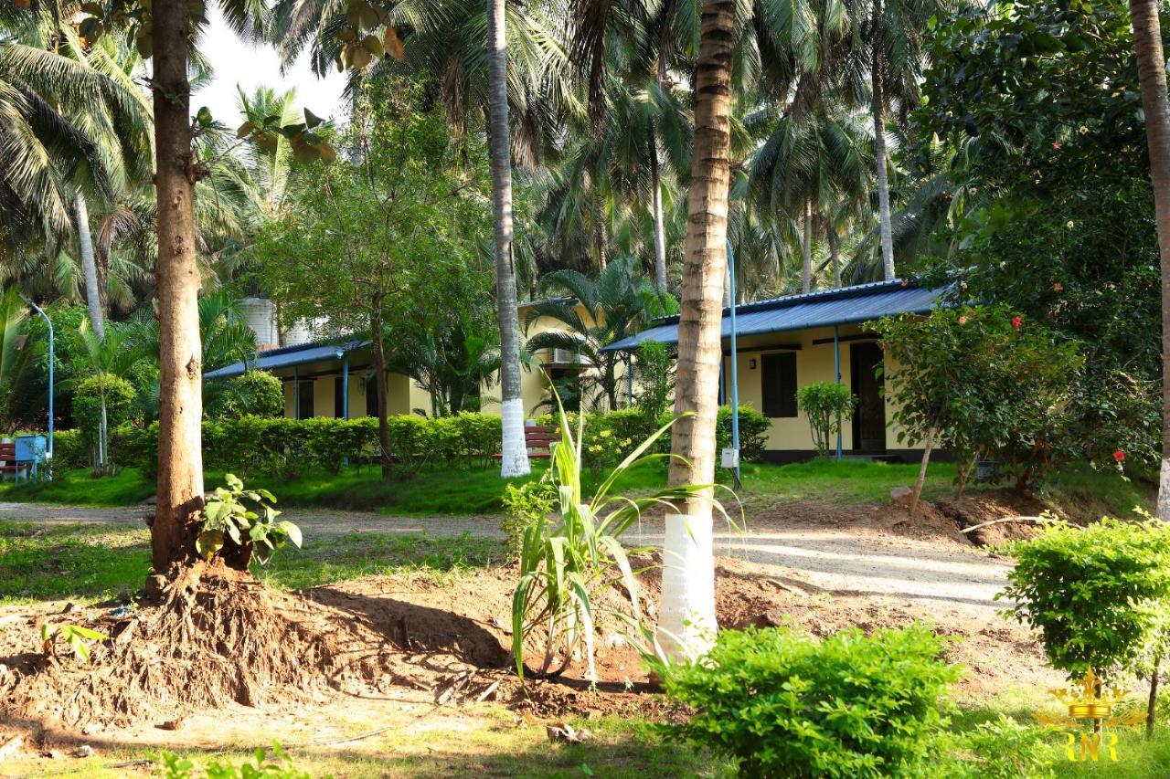 Royal Nature Resort Pollāchi 외부 사진