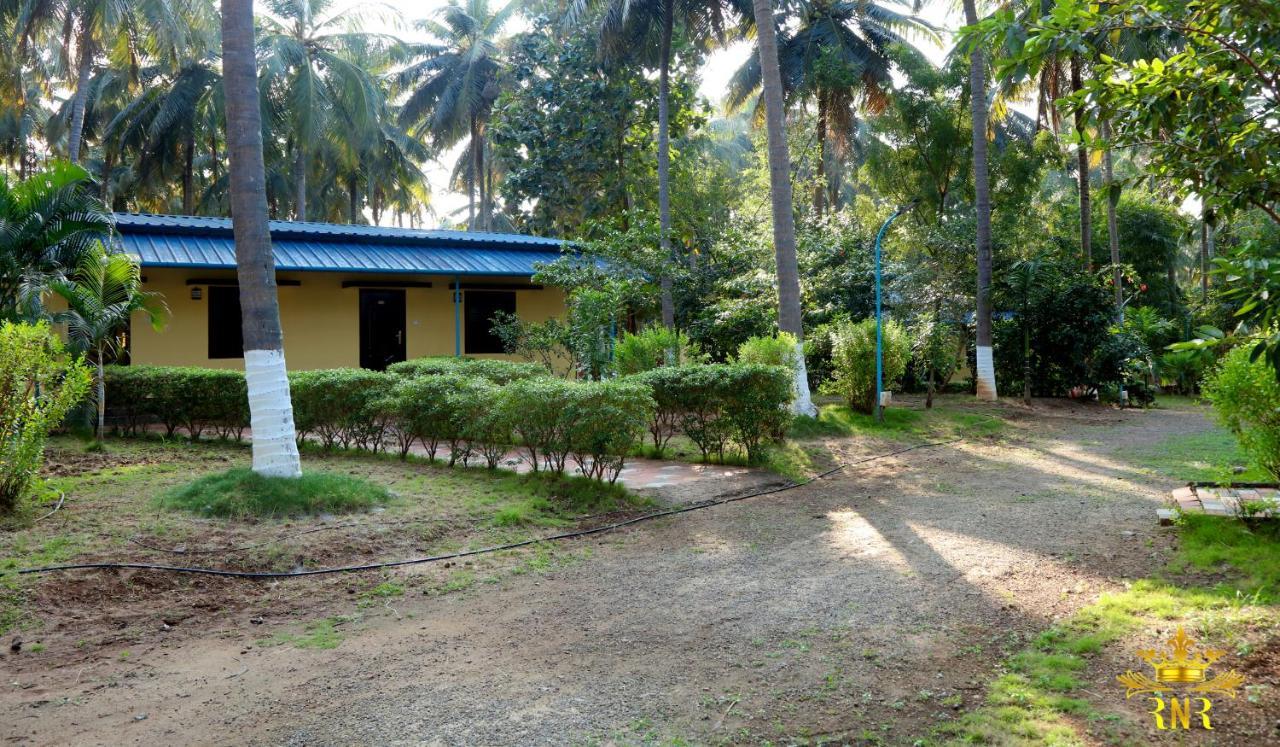 Royal Nature Resort Pollāchi 외부 사진