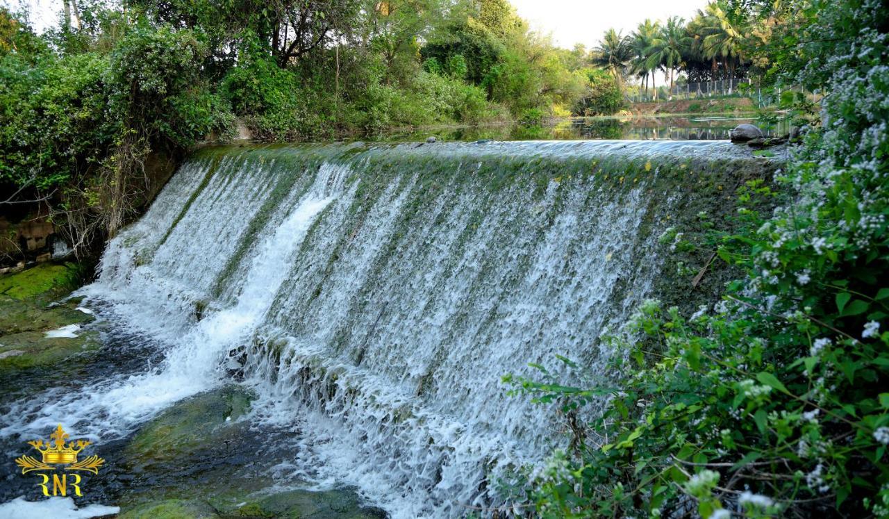Royal Nature Resort Pollāchi 외부 사진